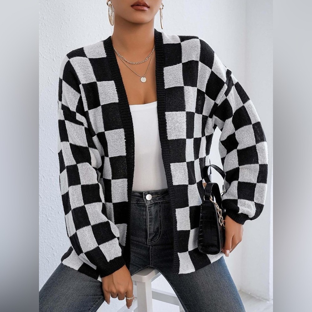 Checkerboard Pattern Open Front Knit Cardigan - Picture 6 of 10